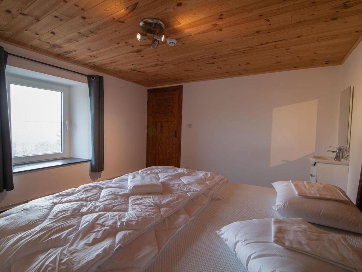 Very Spacious House With Sauna Spa And Countryside Views Gouvy Εξωτερικό φωτογραφία
